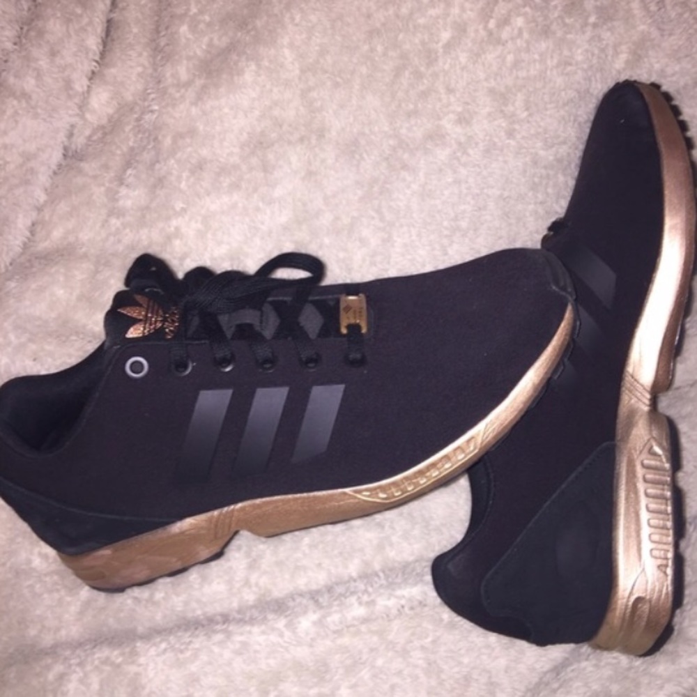 Adidas Zu Flux Torsion black and gold shoes - Picture 2 of 3